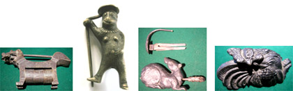 Examples of padlocks in the shape of animals of the zodiac: Dog, Monkey, Rat and Rooster